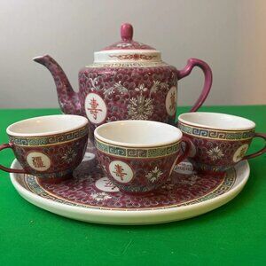 Chinese Jingdezhen Mun Shou Longevity Porcelain teapot, cups,‎ plate